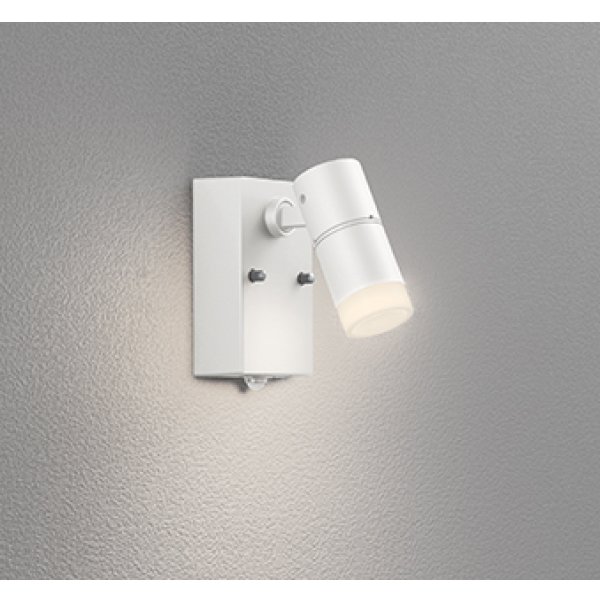画像1: オーデリック OG264243R1 エクステリアライト スポットライト LED一体型 電球色 高演色LED 人感センサー コーキングレス型 防雨型 マットシルバー (1)