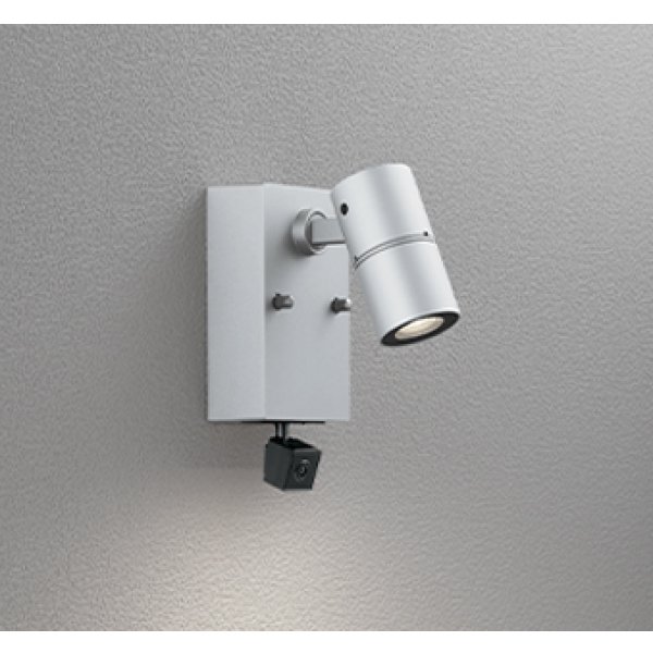 画像1: オーデリック OG264261R1 エクステリアライト スポットライト LED一体型 電球色 高演色LED 人検知カメラ付 コーキングレス型 防雨型 マットシルバー (1)